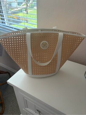 Lilly Pulitzer Woven Straw Tote Bag with White Trim - Beach-Ready Style